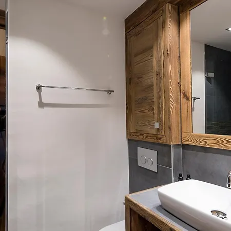 1850 Ski-in/ski-out 6 Pers Avec Parking - Fr-1-575-59 * Courchevel