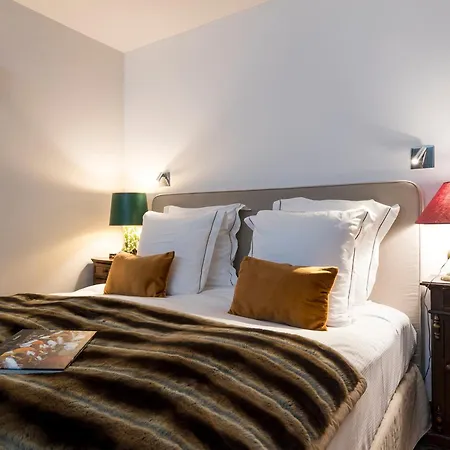 Апартаменти 1850 Ski-in/ski-out 6 Pers Avec Parking - Fr-1-575-59 Куршавель